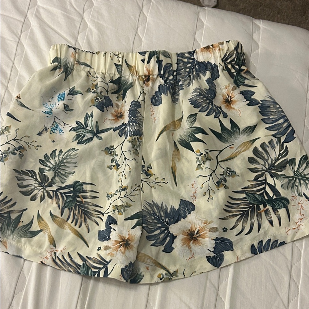 Floral Print Women's Shorts
